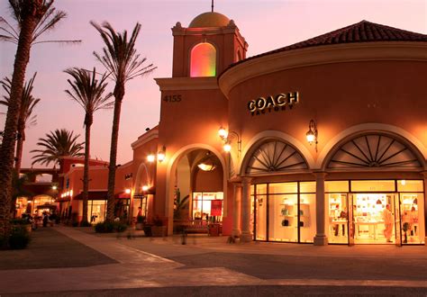 simon premium outlet los angeles.